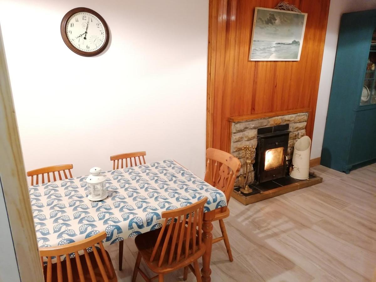 Ferguson'S Traditional Townhouse Dunkineely Экстерьер фото